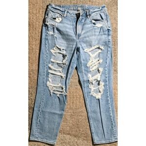 American Eagle Mom Jeans Blue Size 12.     (1441)